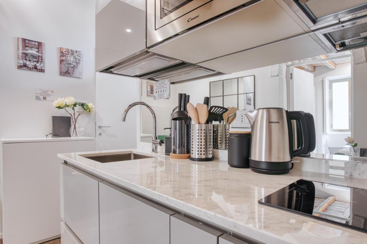 Ferienwohnung Joivy Delightful 1-Bed Flat In The Centre Of Mailand Exterior foto